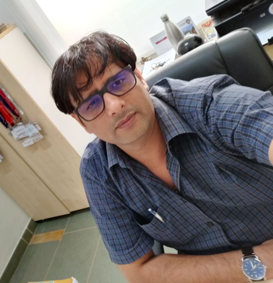 Dr. Rajneesh Choubisa